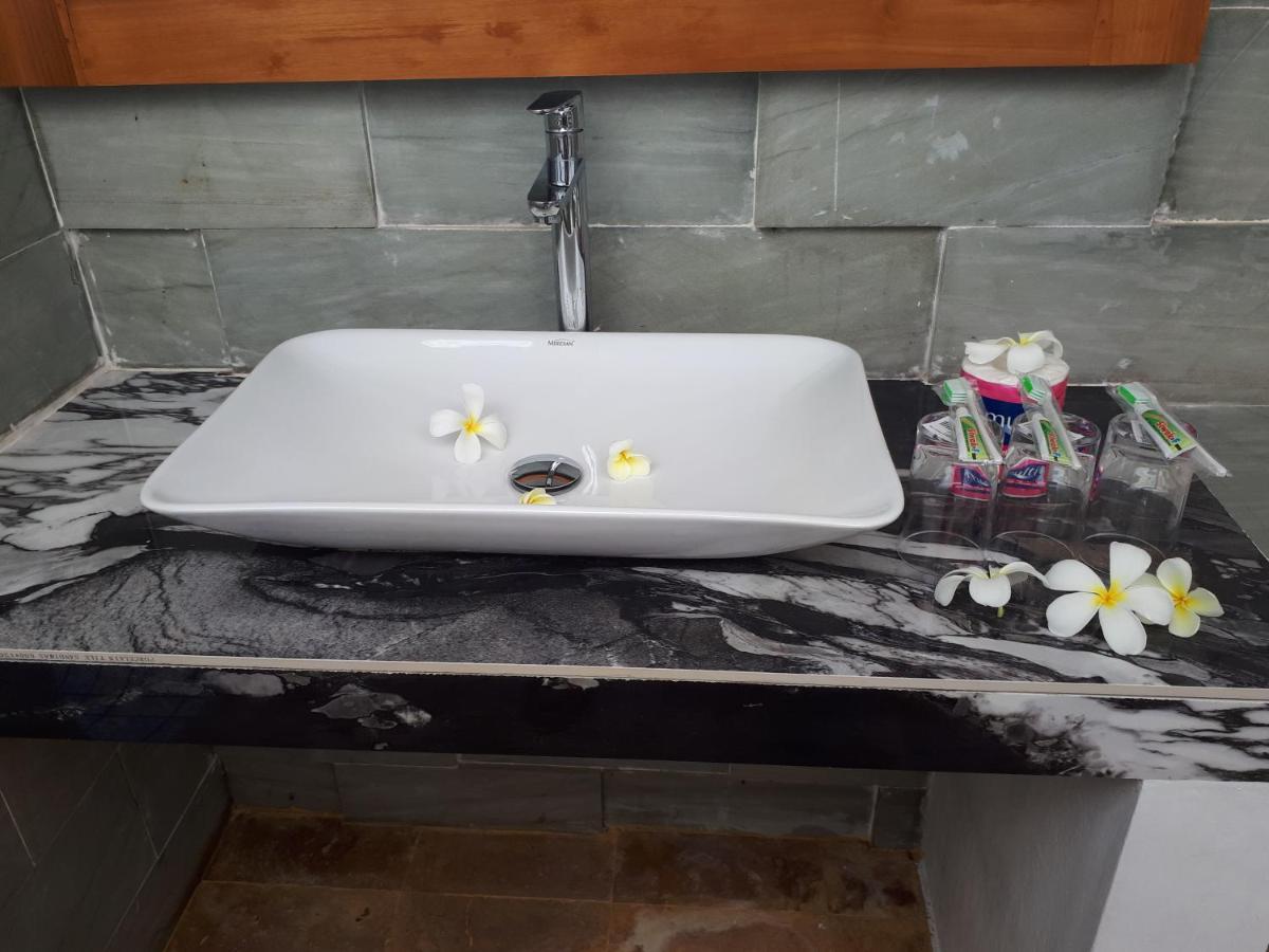 Coco Bale Hotel Gili Meno Ngoại thất bức ảnh